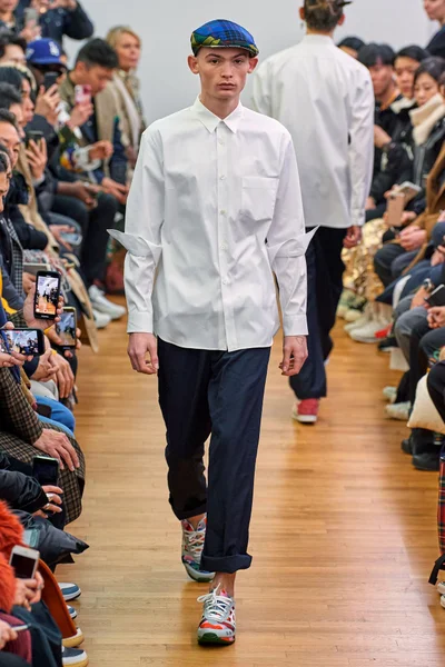Look 26